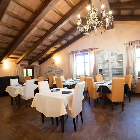 Villa Cascina Manzo