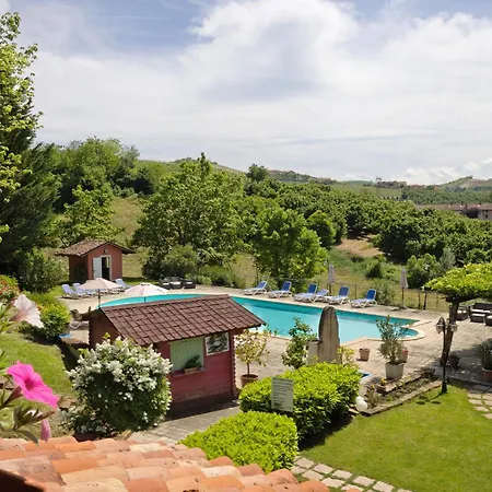 فيلة Cascina Manzo *